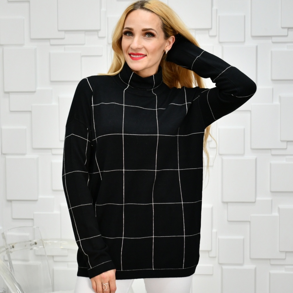 KERISMA TURTLENECK TOP - Picture 4 of 4